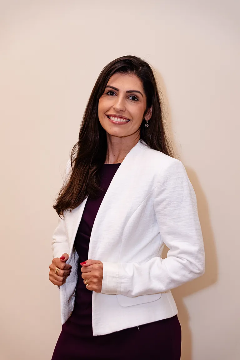 Dra. Paula Bruna Araújo
